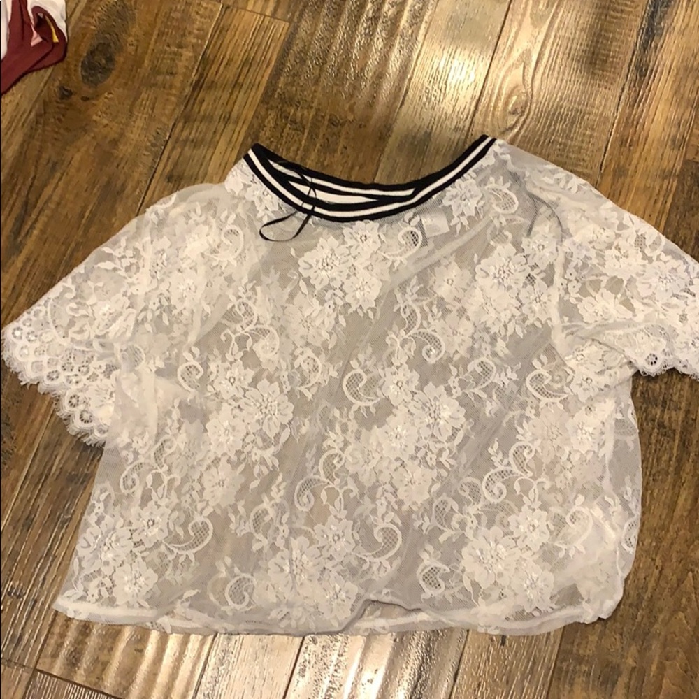 Clean cute crop 🤍